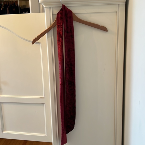 Women's Vintage Accessory Skinny Scarf & Wrap - Picture 4 of 9